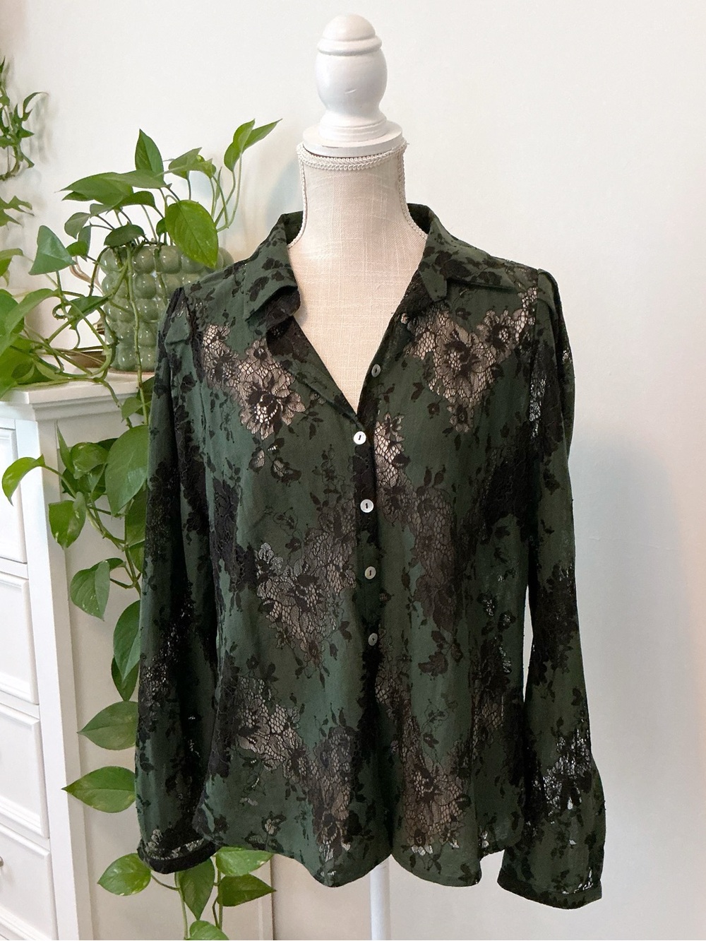 ACOS&A | Green and Black Sheer Lace Overlay Button-Front Blouse size L
